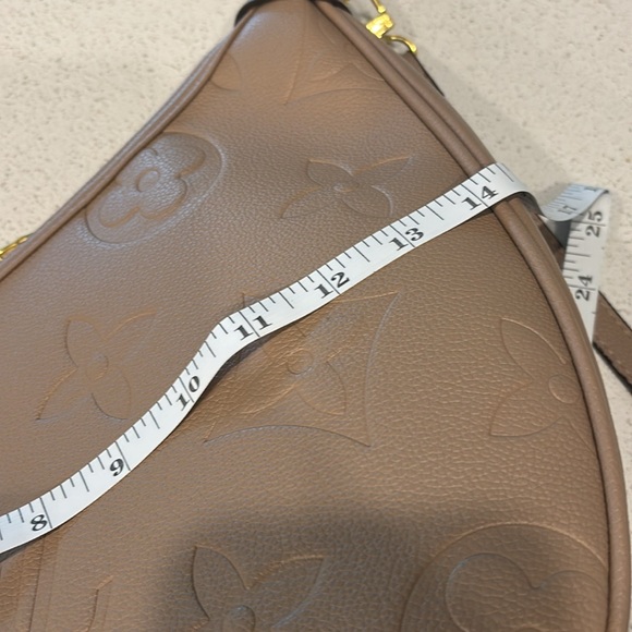 Designer inspired Taupe Shoulder Bag - Picture 4 of 6